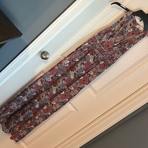 XS v-neck floral maxi dress.